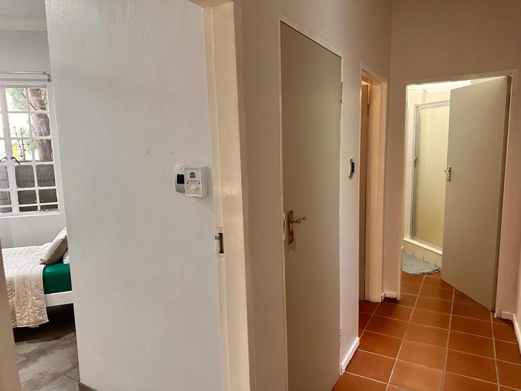 Woods Guest House Middelburg  Exterior foto