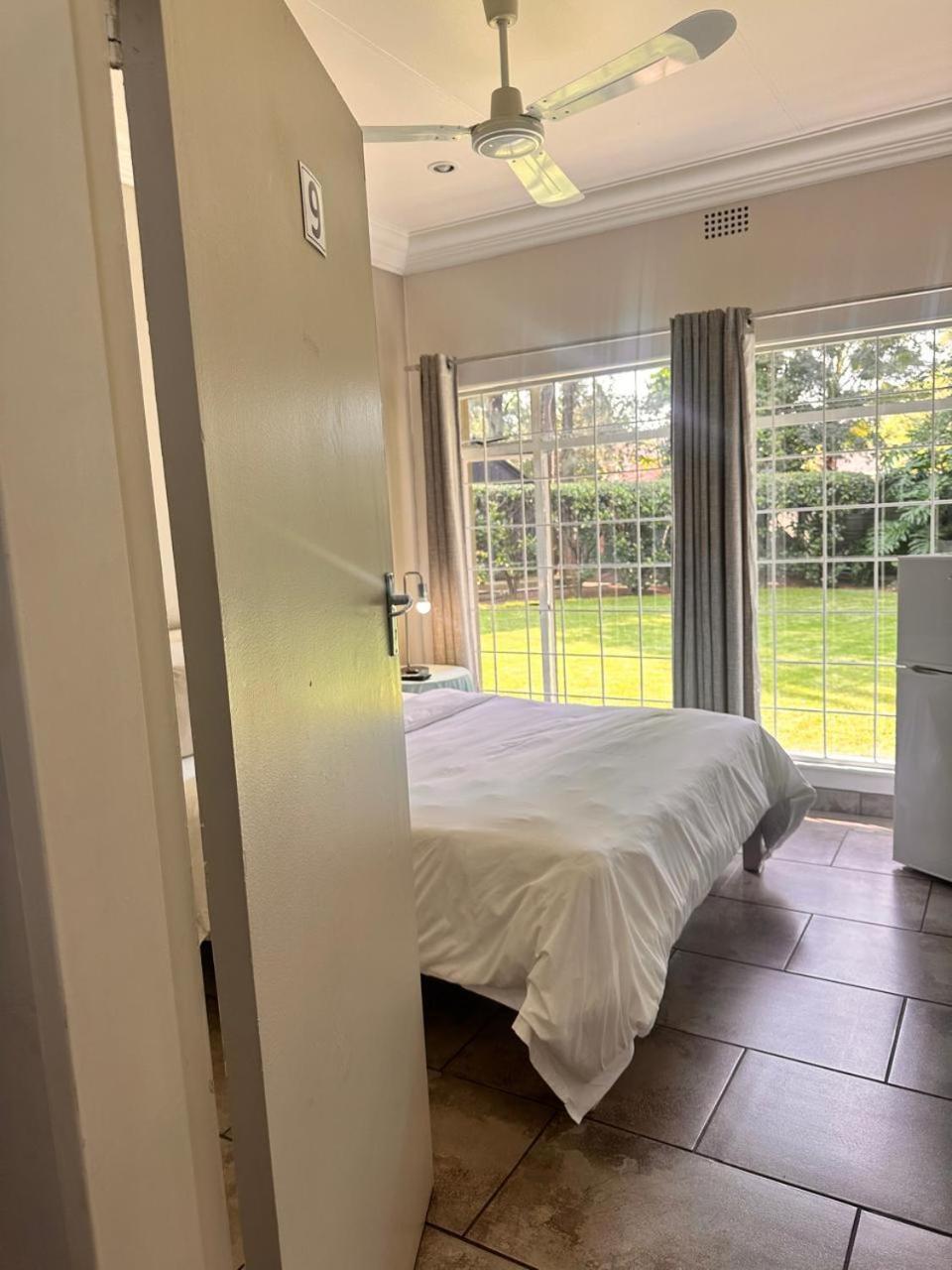 Woods Guest House Middelburg  Exterior foto